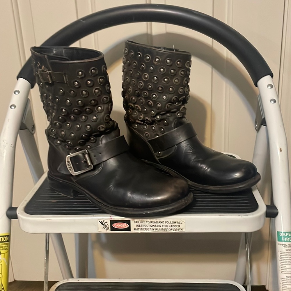 Frye Jenna Disc Studded Women’s Motorcycle Boots
